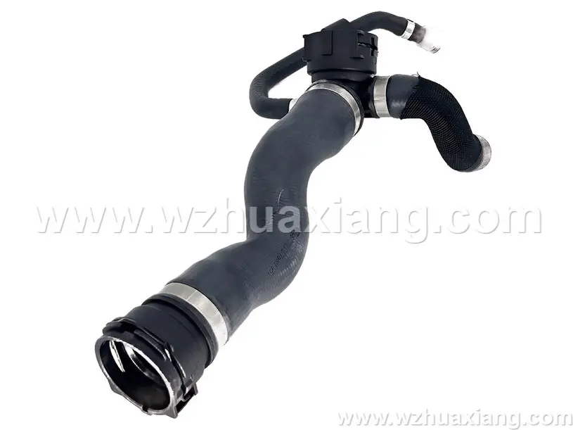 上水管
Water  supply  pipe
冷却液水管
Coolant  hose