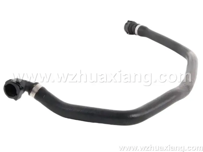 冷却液软管
Coolant  hose