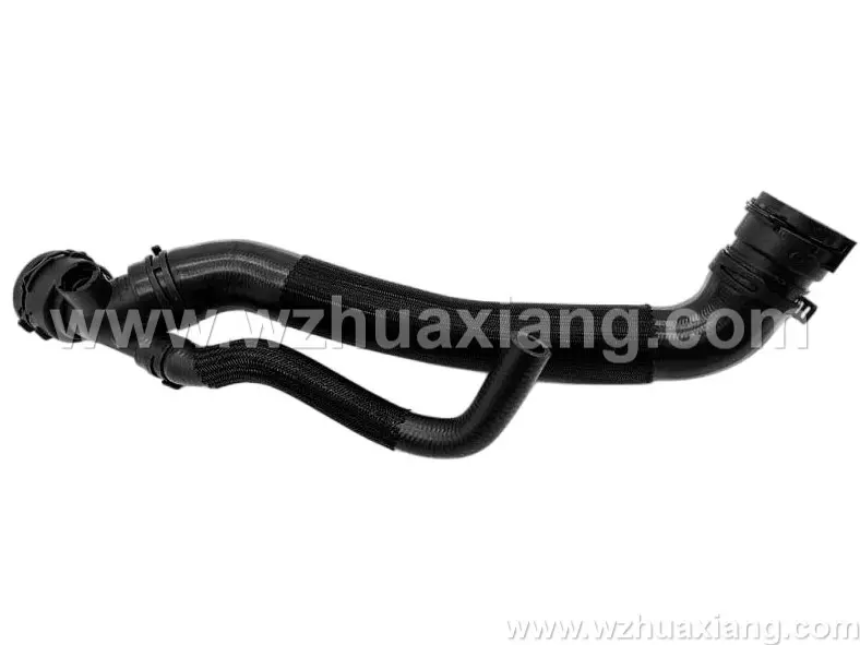 底部散热器冷却液软管
水管 water  pipe                         RS14