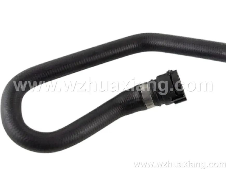 暖风器出水软管
加热器出水管 
Heater  outlet hose                LR2