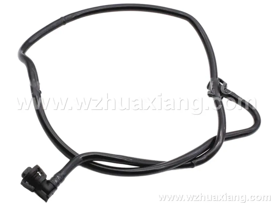 冷却液溢流管
副水壶水管 
spare  kettle  hose                   RR13/RS14